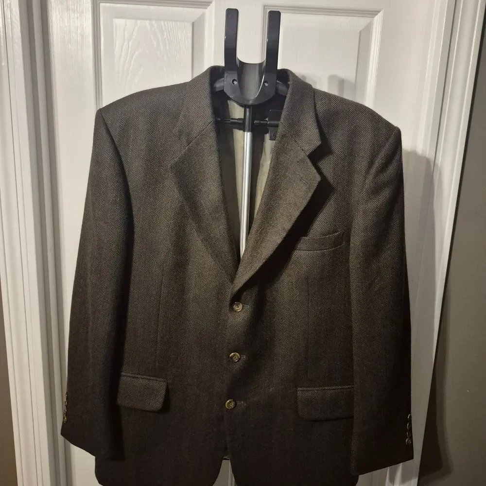 Timeless Elegance: Oscar De La Renta Olive Brown Men's Sportscoat, Size 44R